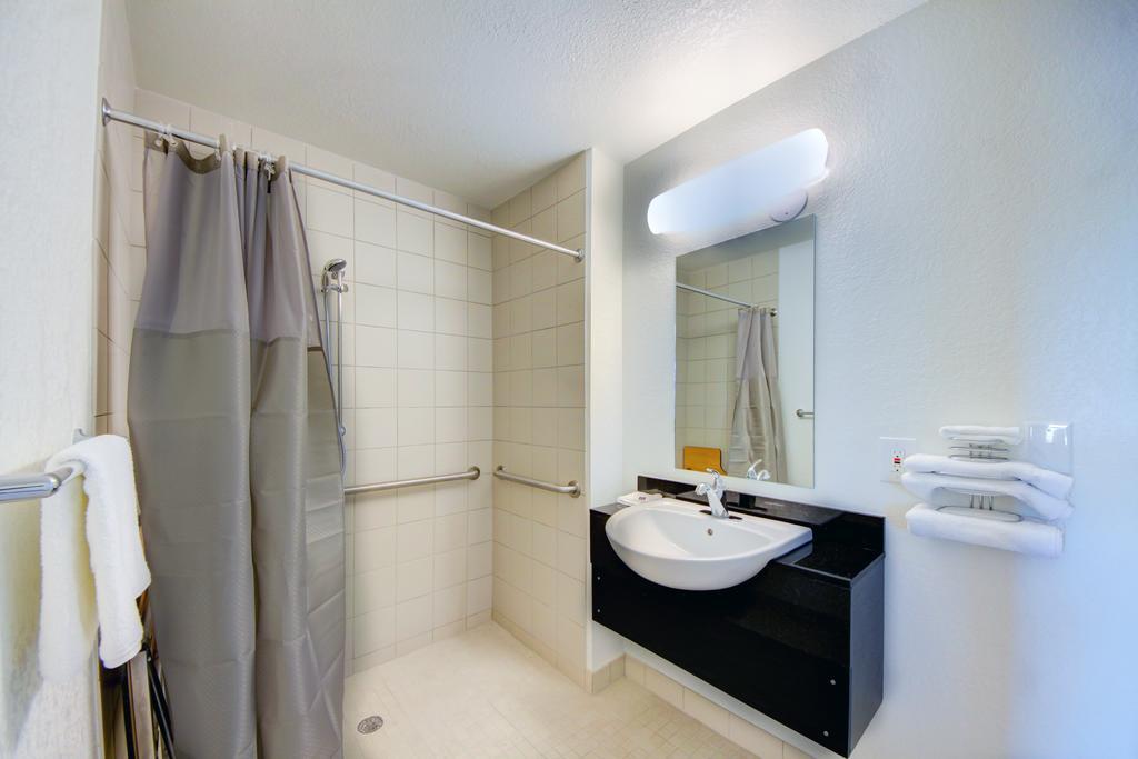 Americas Best Value Inn Stillwater Habitación foto
