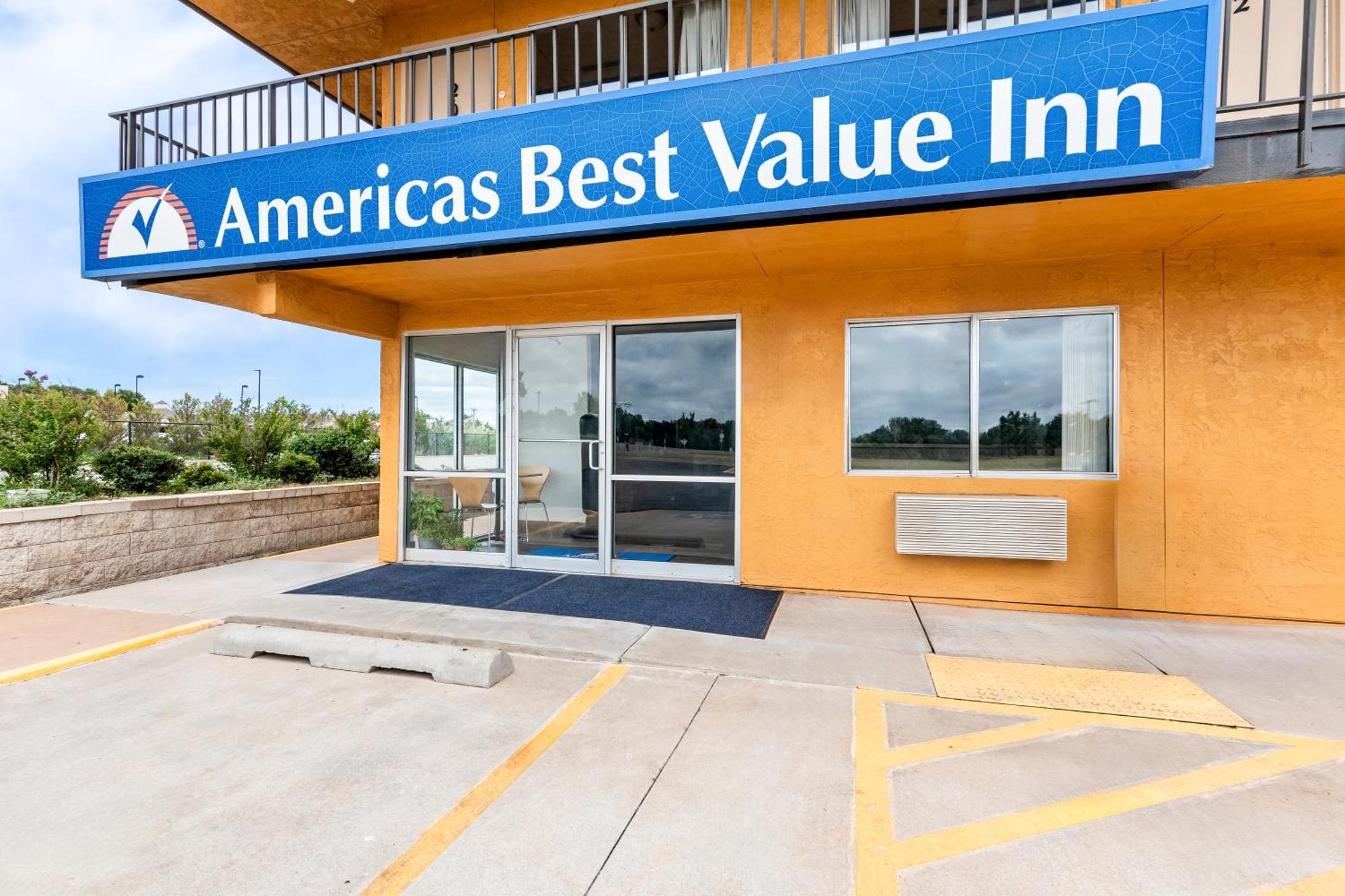Americas Best Value Inn Stillwater Exterior foto