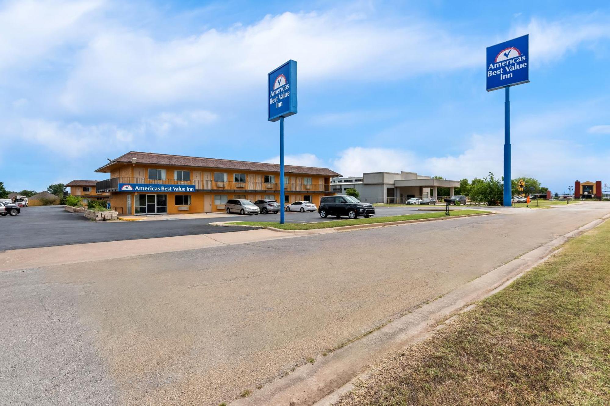 Americas Best Value Inn Stillwater Exterior foto